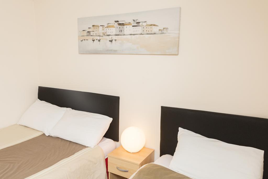 Southend Guest House - Close To Beach, Train Station & Southend Airport Szoba fotó