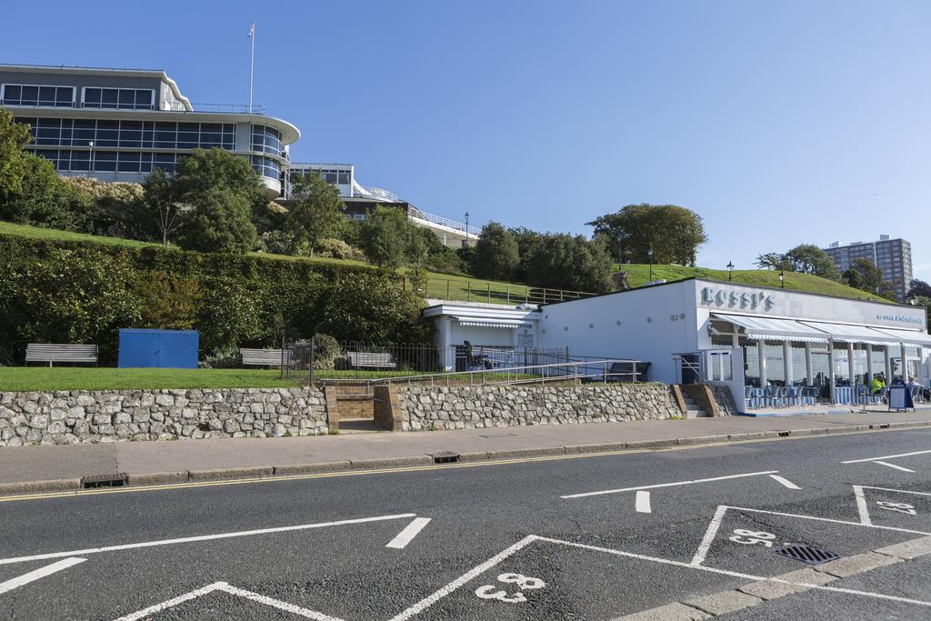 Southend Guest House - Close To Beach, Train Station & Southend Airport Kültér fotó